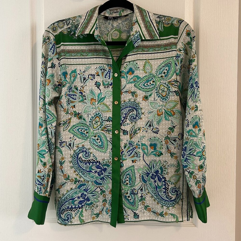 ZARA Satin Effect Paisley Button-Down Shirt – XS